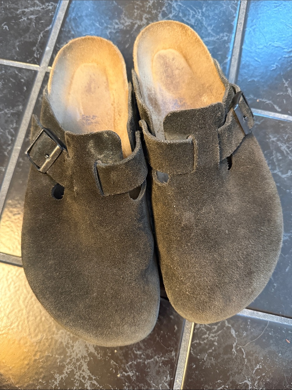 Birkenstock Women’s Olive Green Suede Clogs Mules 41